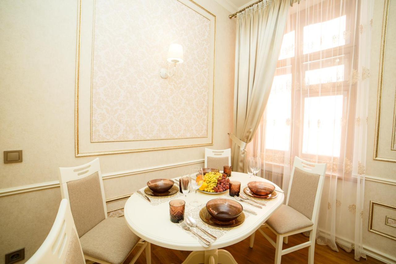 Barokko Terrassa Сеть Апартаментов Alex Apartments В Центре Бесконтактное Заселение 24-7 Poltava Exterior photo